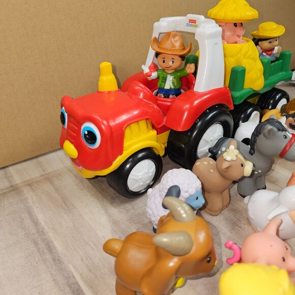 Little People Tractor Farm Animals Figures Farmer Lot Cow Dog Horse Pig Music - Picture 3 of 13